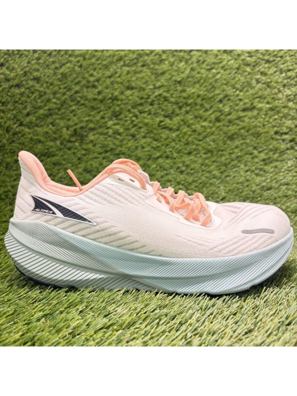 Altra FWD Experience Womens Size 7.5 White Pink Athletic Running Shoes Sneakers